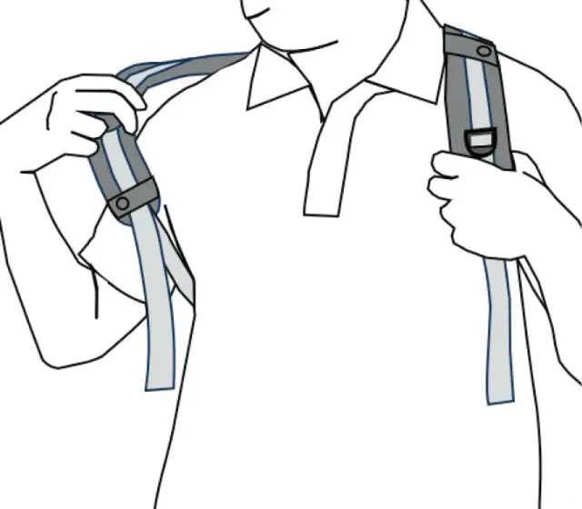 肩ベルトをリュックのように背負う様子