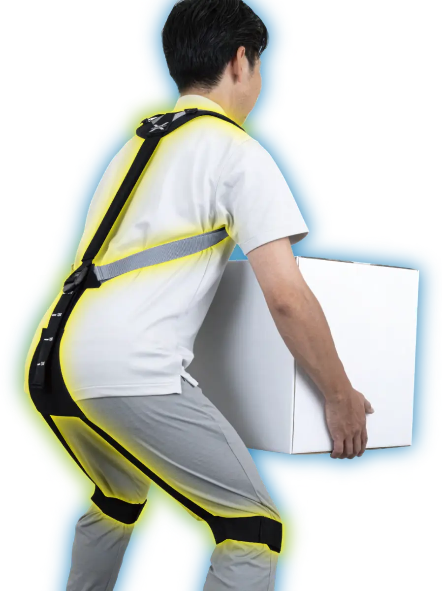 マッスルスーツを装着している男性